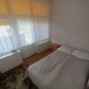 Pokój nr 9 - rodzinny z łazienką 1małżeńskie + 2 pojedyncze - KAMERALNY